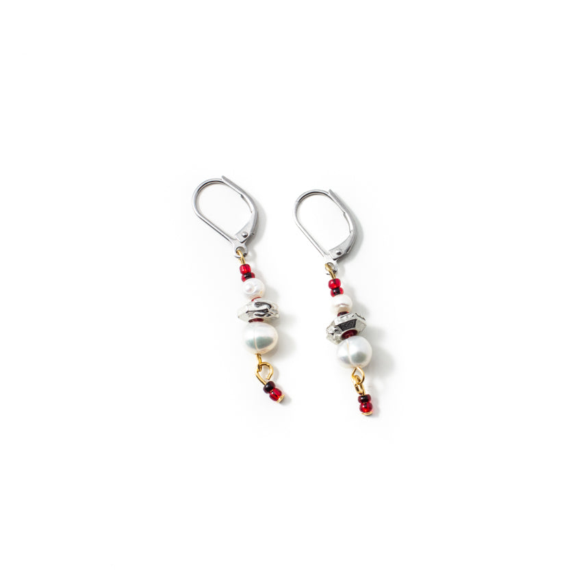 Dapi Earrings - Garnet Red