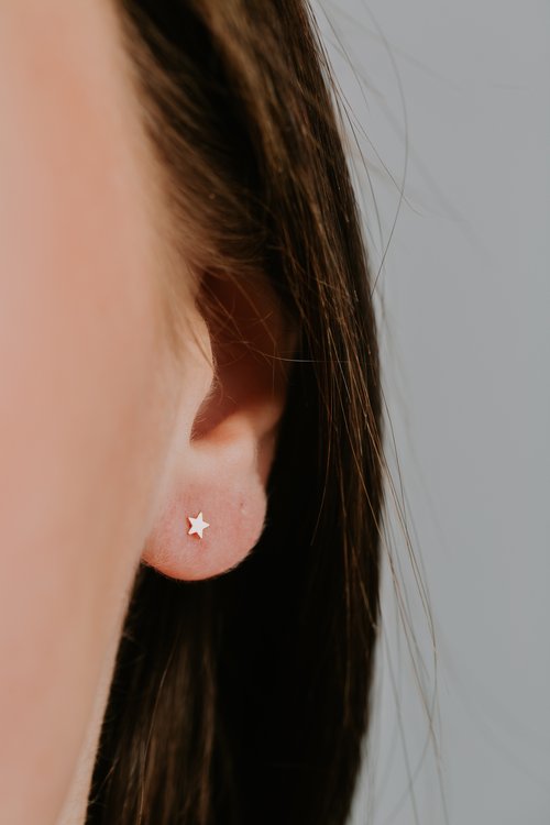 Mini star earrings
