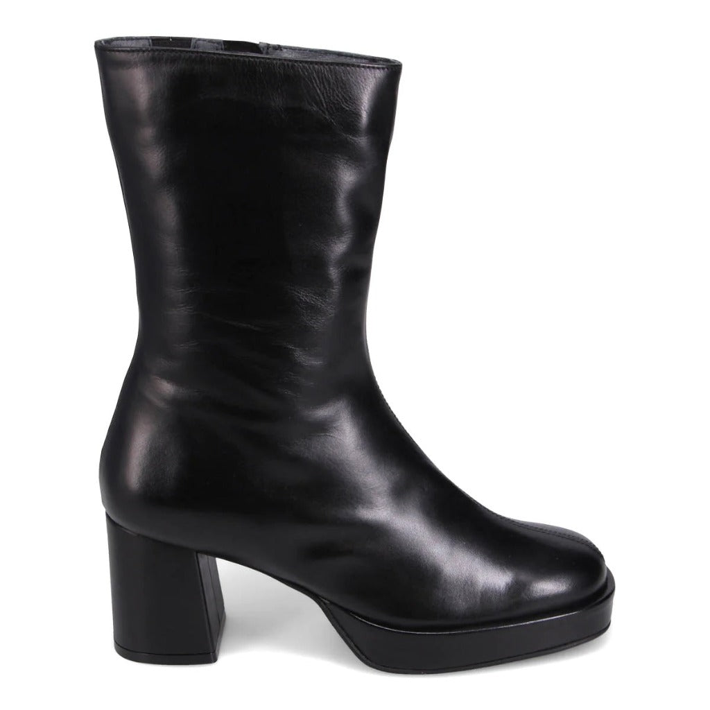 Penner Leather Boot - Black